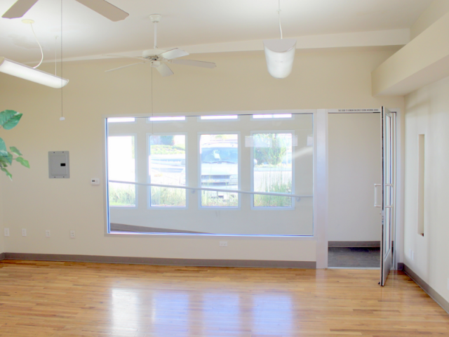 Suite 300, entry